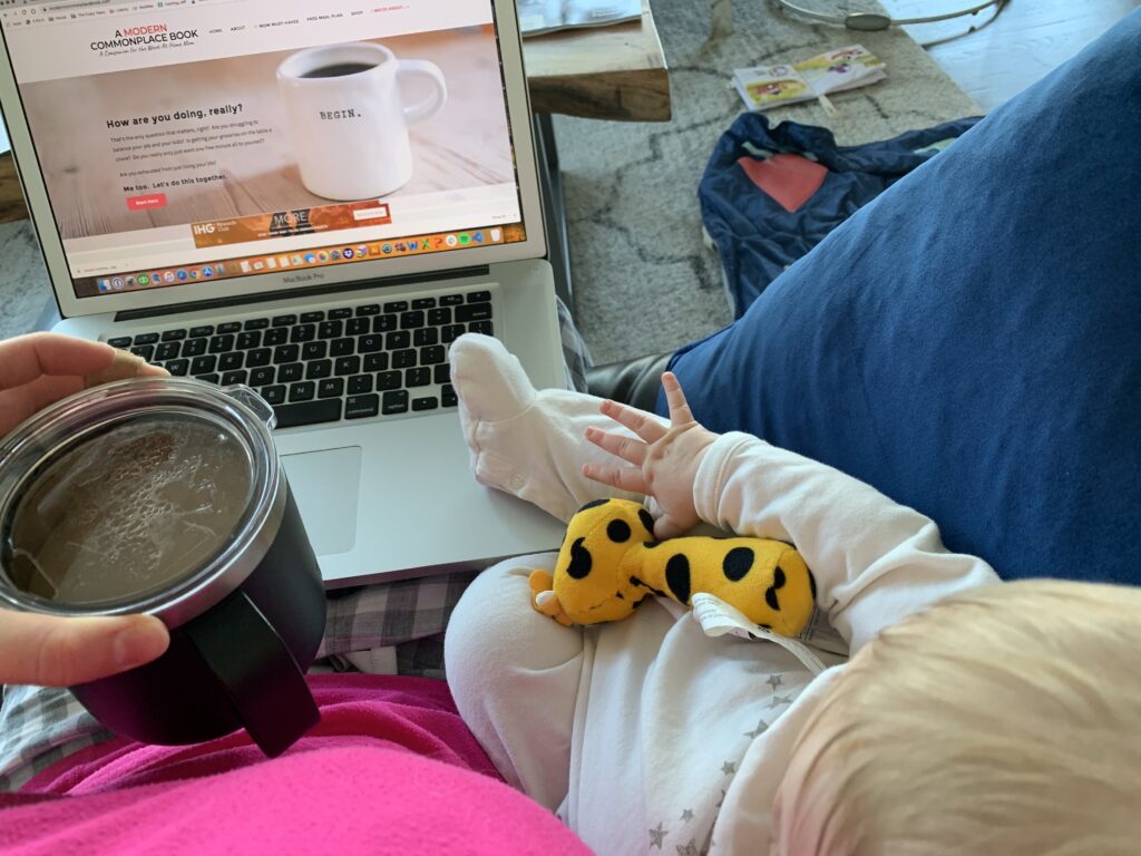 How can I work full time and have a baby at home? I think every work-at-home mom has asked this one point and time. Here are 4 simple solutions: create a small childcare budget, create a safe play area for your child, teach your baby independent play early, invest in time-saving baby gear.