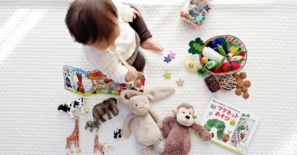 How-do-you-get-kids-to-play-by-themselves